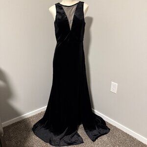 NW Nightway Black Velvet Evening Gown Formal Dress Size 8 Slit Back Train